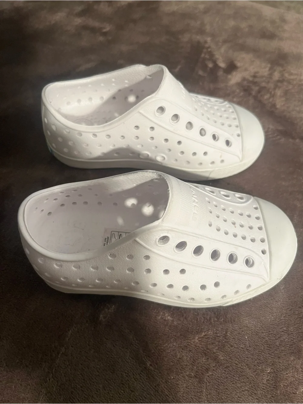 Native Kids Water Shoes Slip-On in White